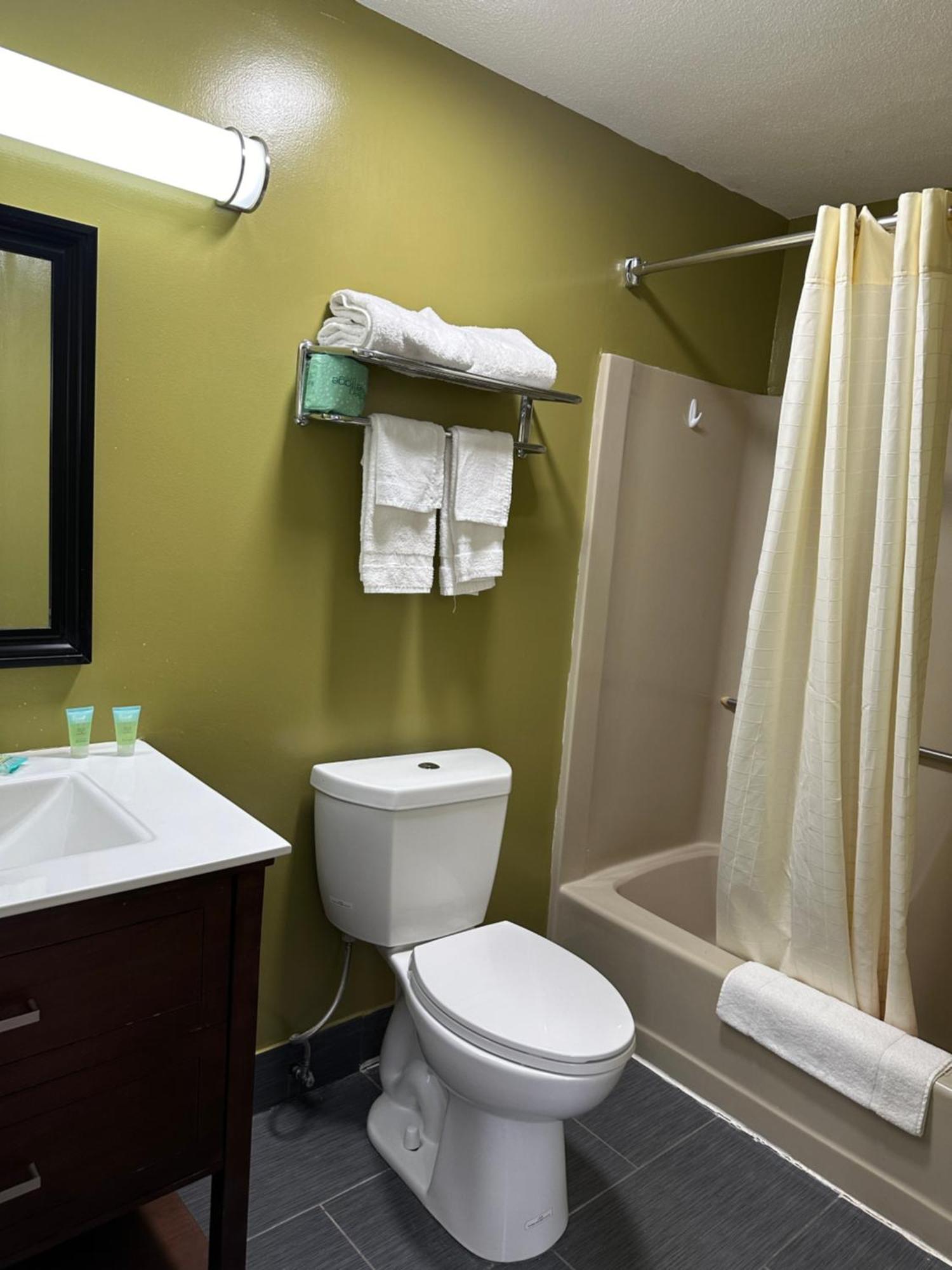 נורת' קינגסטאון Wickford Motor Inn מראה חיצוני תמונה